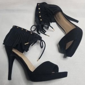 🚀 CLOSET CLEAR OUT 🚀Call It Spring Fringe Heels